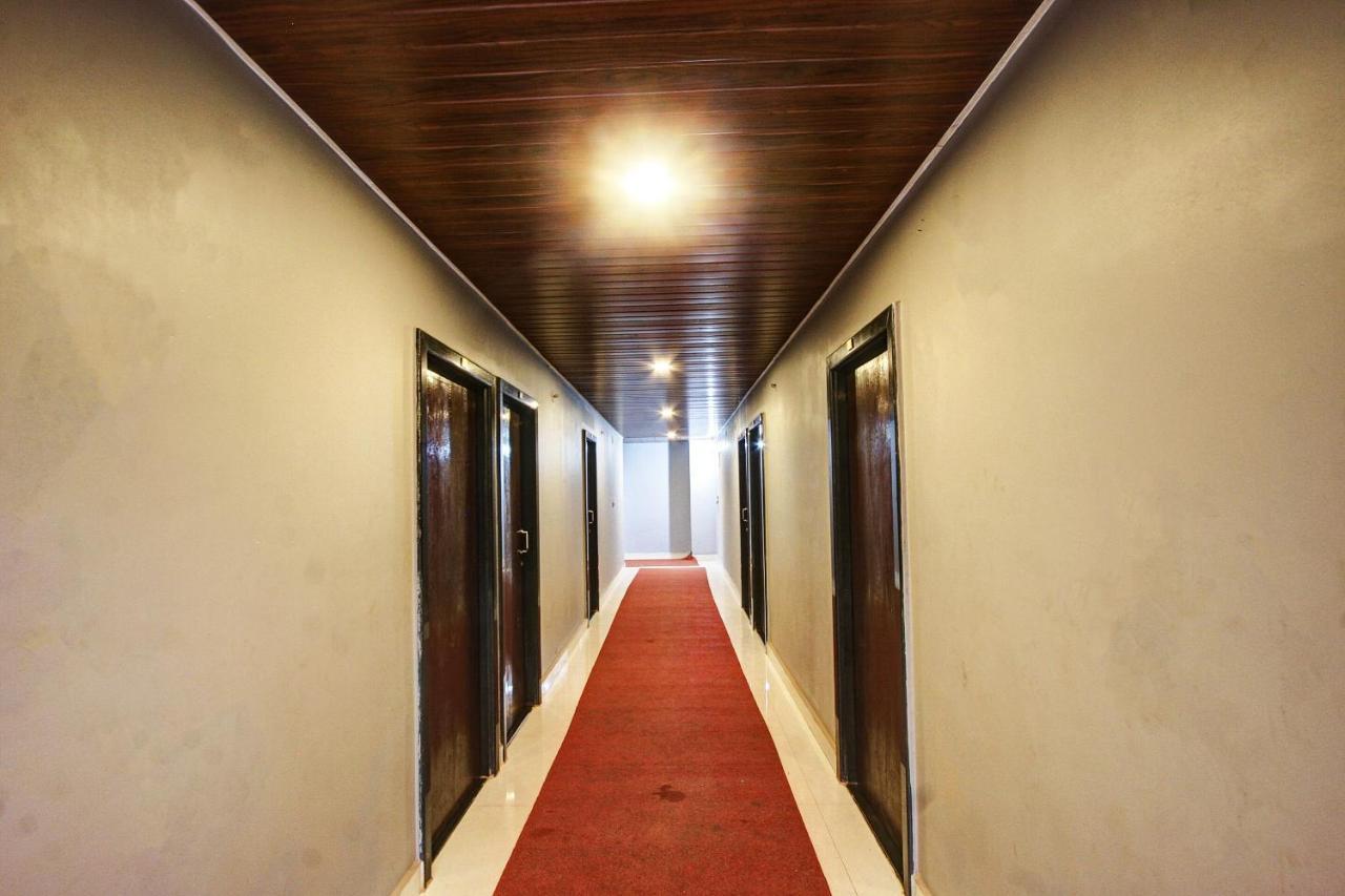 Spot On 37197 Mallya Residency Hotel Someshwar Esterno foto