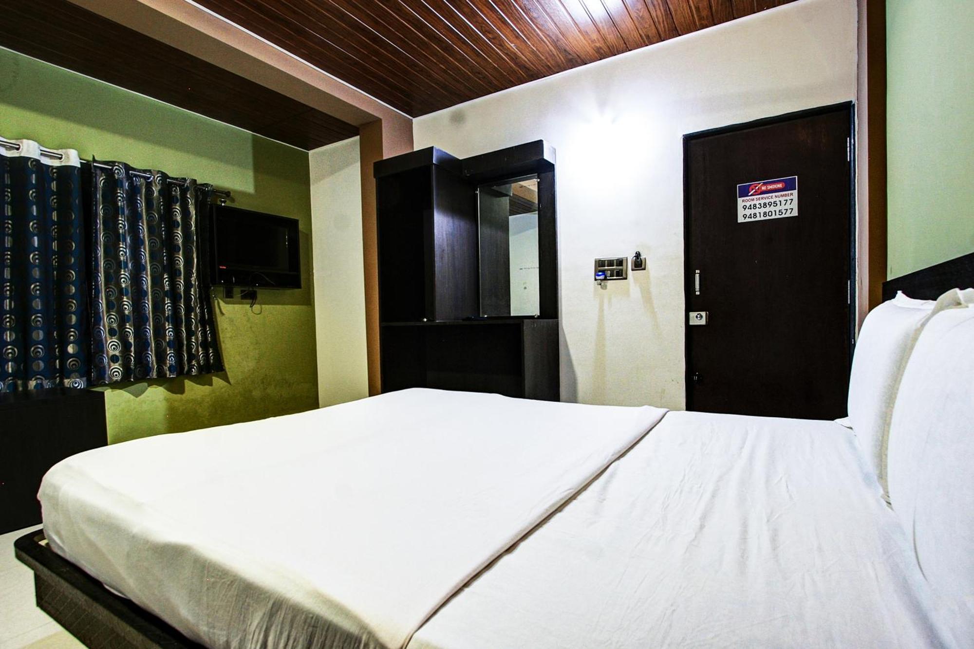 Spot On 37197 Mallya Residency Hotel Someshwar Esterno foto